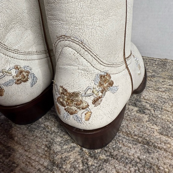 Shyanne Byrdie Crack Embroidered Western Boots - Picture 10 of 13